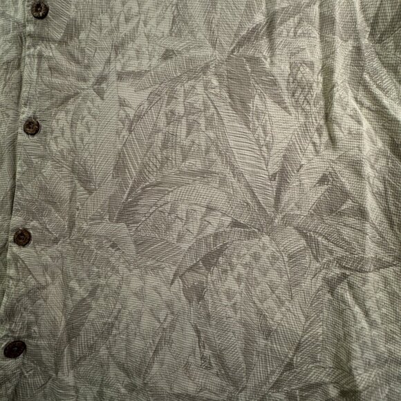 Tommy Bahama All Silk Short Sleeve Button Up Hawaiian Shirt Men XL Floral Ivory - Picture 12 of 16